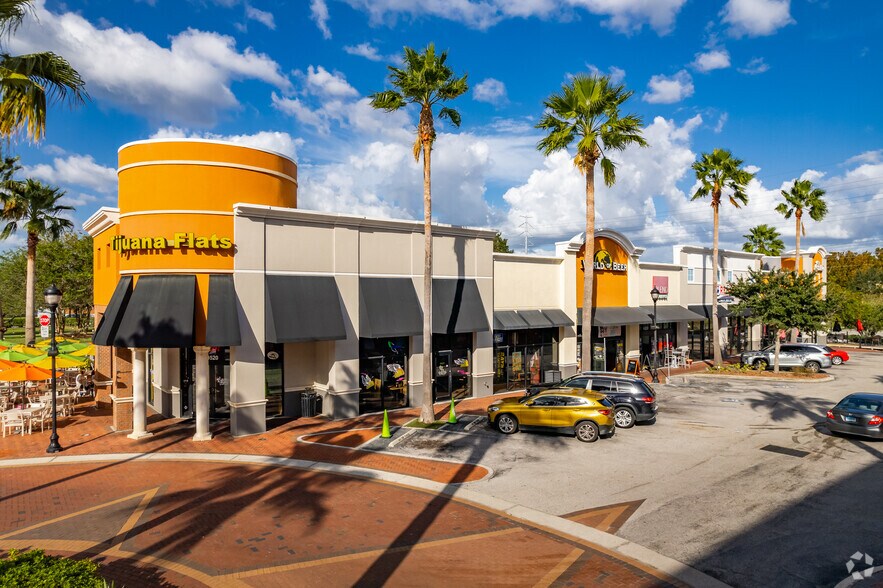9520-9532 W Linebaugh Ave, Tampa, FL à vendre - Photo principale – Image 1 sur 8
