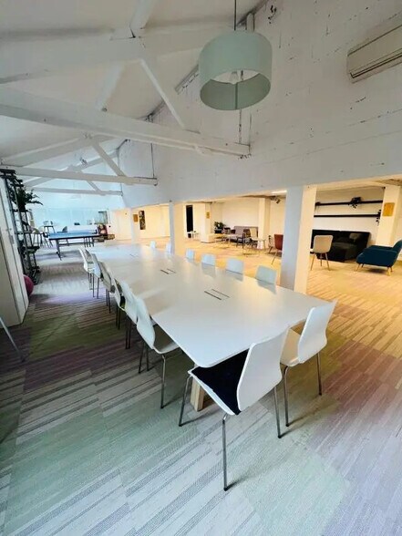 307 La Briqueterie Rd, Feucherolles à louer - Photo de l’immeuble – Image 2 sur 14