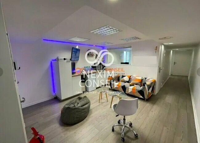 Plus de détails pour Bureau à vendre