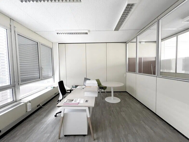 Bureau dans Épernay à louer - Photo de l’immeuble – Image 2 sur 6