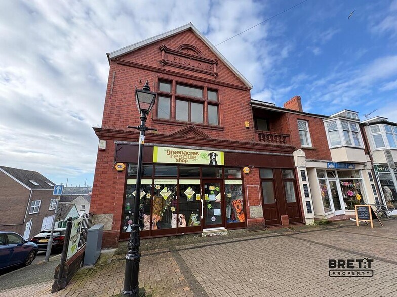92 Charles St, Milford Haven à vendre - Photo de l’immeuble – Image 1 sur 10