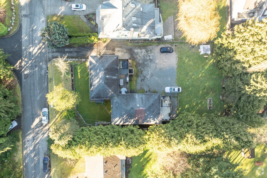 3360-3362 Henry St, Port Moody, BC à vendre - Aérien – Image 3 sur 3