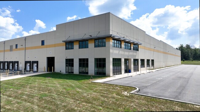 Plus de détails pour 198 Commercial Blvd, Blakeslee, PA - Industriel/Logistique à louer