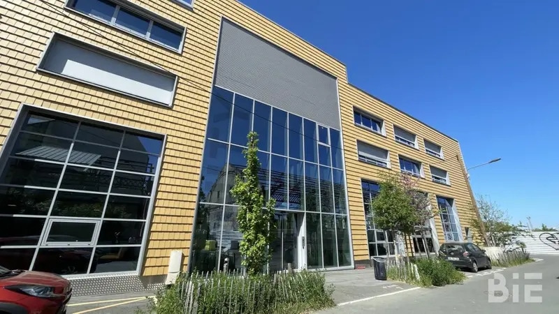 20 Rue De La Gare D'Orleans, Bordeaux à louer - Photo de l’immeuble – Image 1 sur 9