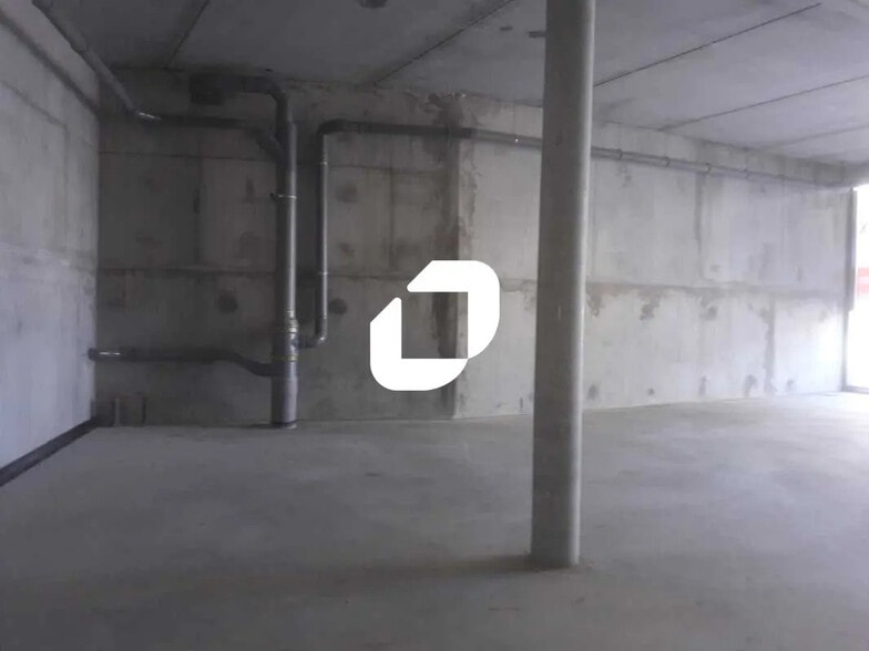 Local commercial dans Lormont à louer - Photo de l’immeuble – Image 3 sur 7