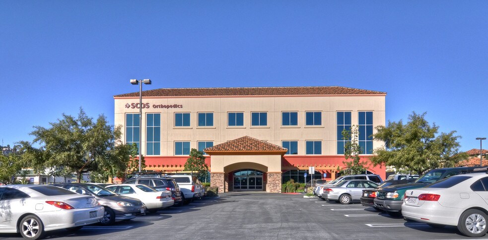 24331 El Toro Rd, Laguna Woods, CA à louer - Photo principale – Image 1 sur 9