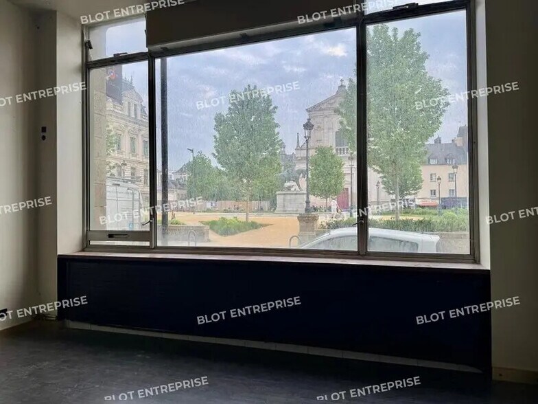 Bureau dans Vannes à vendre - Photo intérieure – Image 2 sur 7