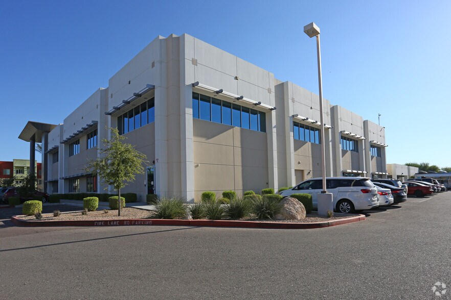 827 W Grove Ave, Mesa, AZ à vendre - Photo de l’immeuble – Image 2 sur 14