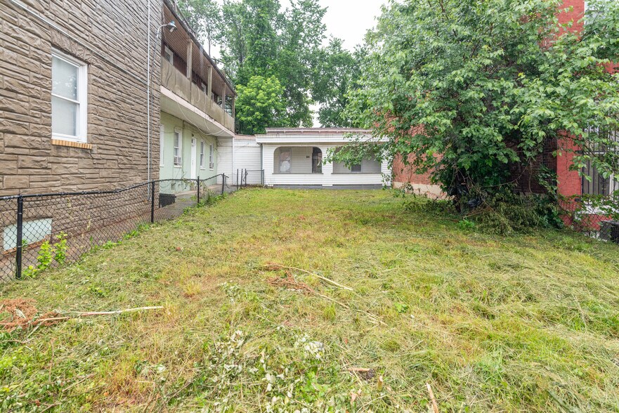 2550 W Lombard St, Baltimore, MD à vendre - Photo de l’immeuble – Image 3 sur 61