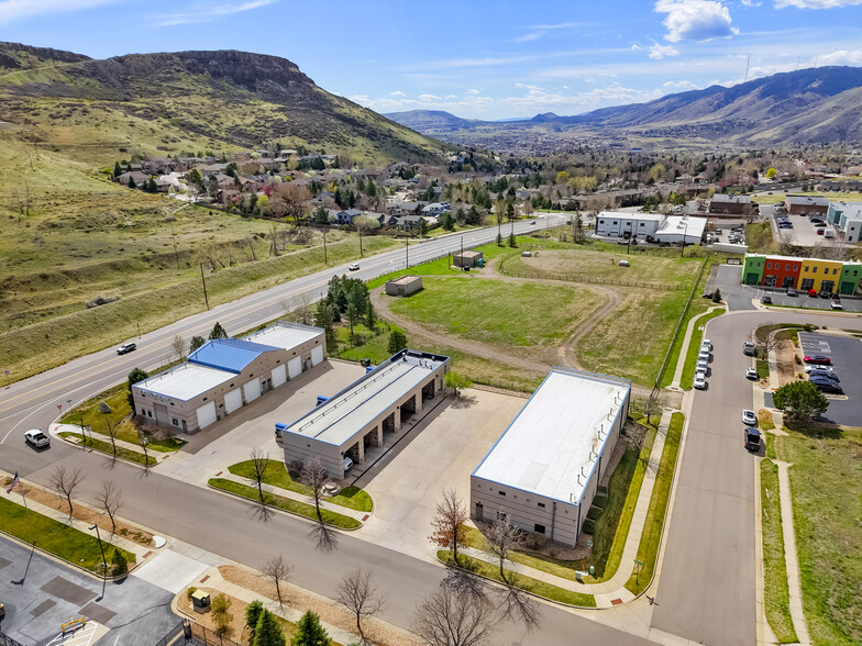 733 Hogback Dr, Golden, CO à vendre - Photo de l’immeuble – Image 1 sur 26