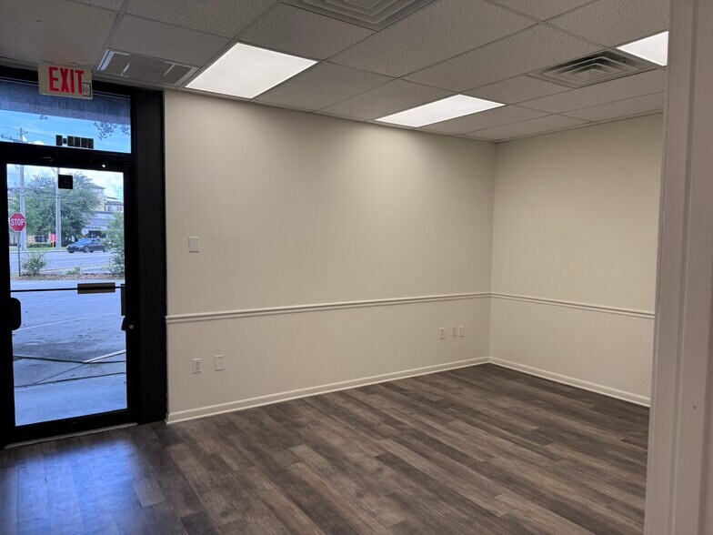 3943 Baymeadows Rd, Jacksonville, FL à louer - Hall d’entrée – Image 2 sur 8
