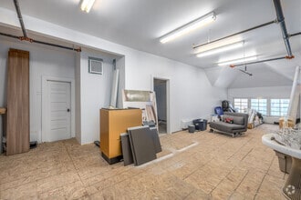 456 12th Ave SE, Calgary, AB à louer Photo intérieure– Image 1 sur 2