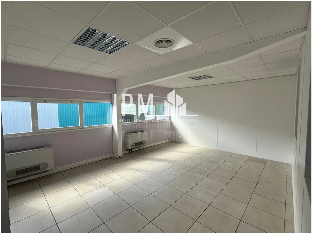 Bureau dans Martigues à louer Photo principale– Image 1 sur 6