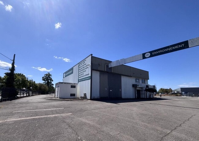 Plus de détails pour 8 Route Du Plessis Bouchet, Saint-Herblain - Local d'activités à louer