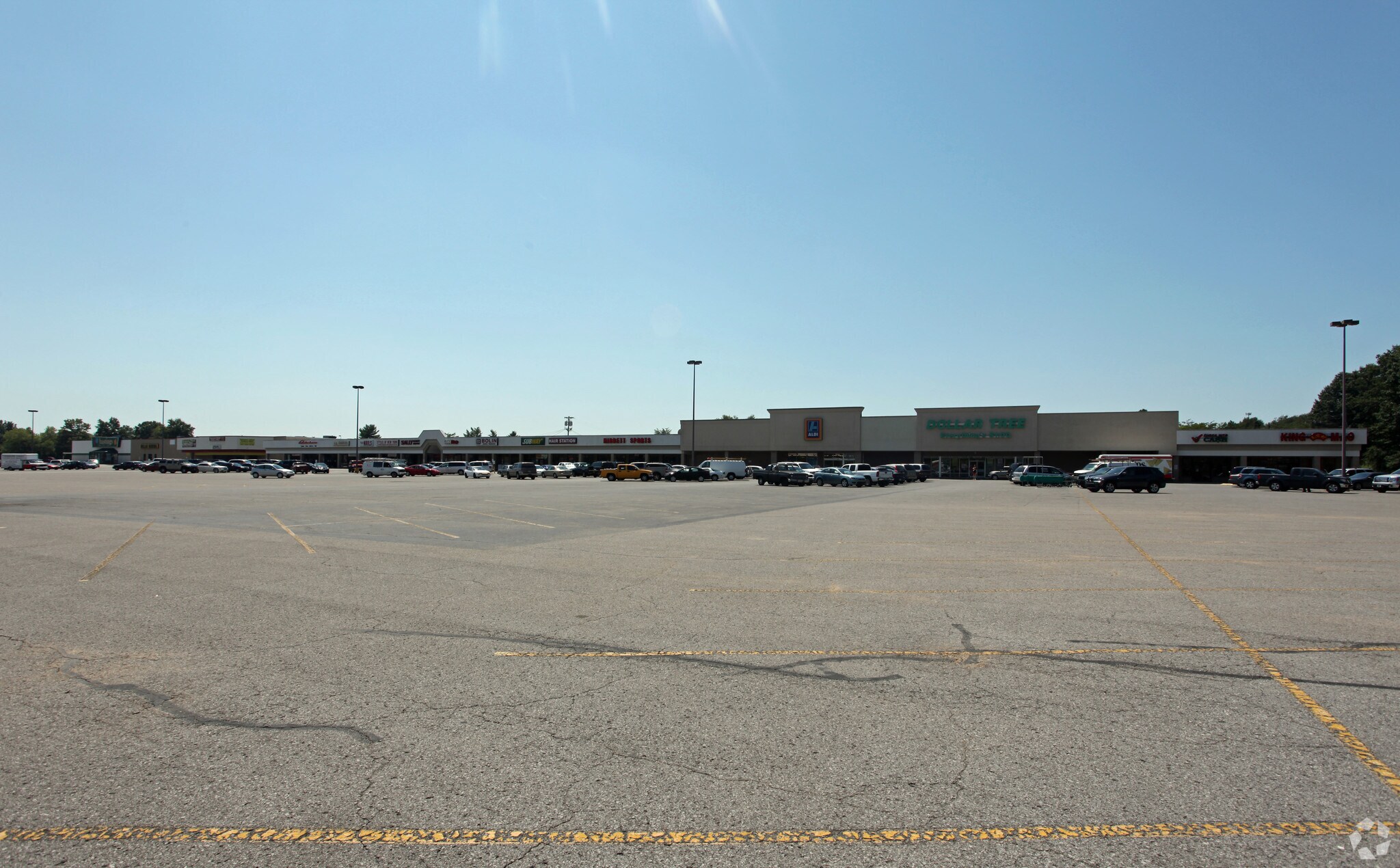 1610 Fort Campbell Blvd, Clarksville, TN à louer Photo principale– Image 1 sur 5