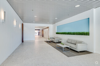 Plus de détails pour 7777 Center Ave, Huntington Beach, CA - Bureau à louer