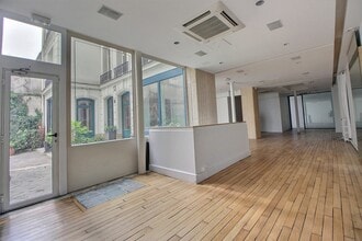 13 Rue De Caumartin, Paris à louer Photo intérieure– Image 2 sur 7
