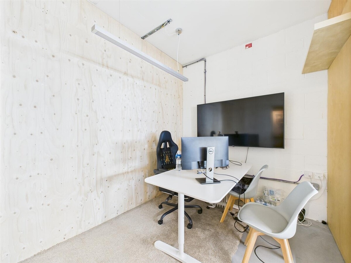 Wick Ln, Londres, LND E3 2PW - Lot Ink Court - - Photo intérieure - Image 2 of 6