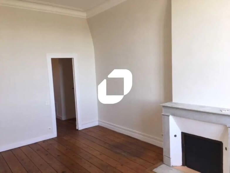 Bureau dans Bordeaux à vendre - Photo de l’immeuble – Image 1 sur 9