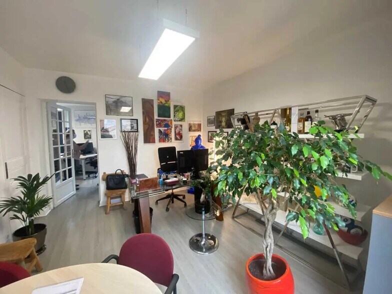Bureau dans Puteaux à louer - Photo de l’immeuble – Image 3 sur 10