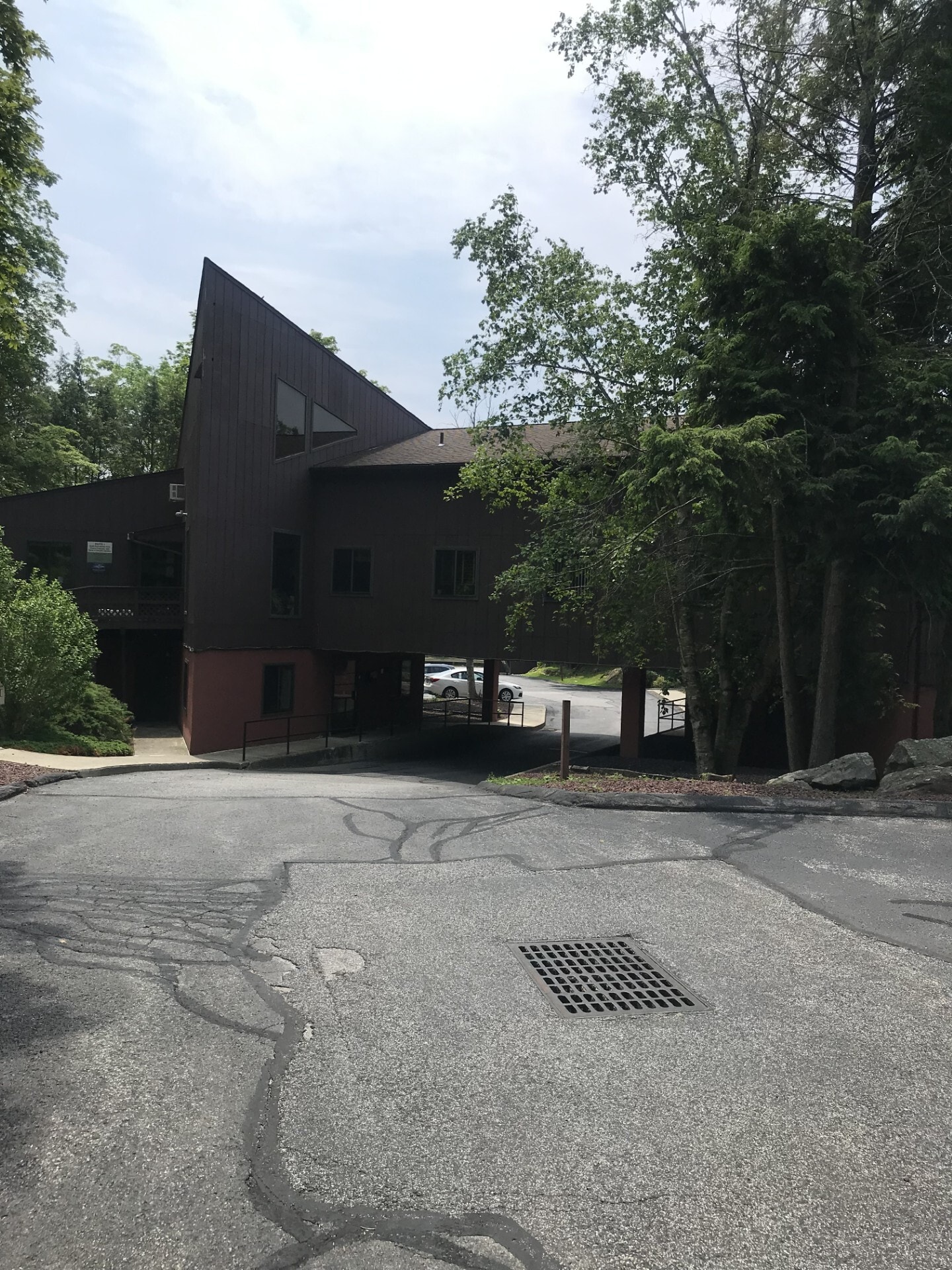 7 Pinewoods Rd, Hyde Park, NY à louer Photo de l’immeuble– Image 1 sur 24