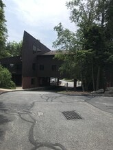 7 Pinewoods Rd, Hyde Park, NY à louer Photo de l’immeuble– Image 1 sur 24