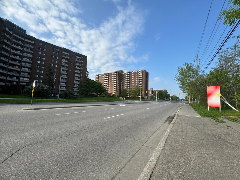 3077 Carling Av, Ottawa, ON à vendre - Photo de l’immeuble – Image 2 sur 5