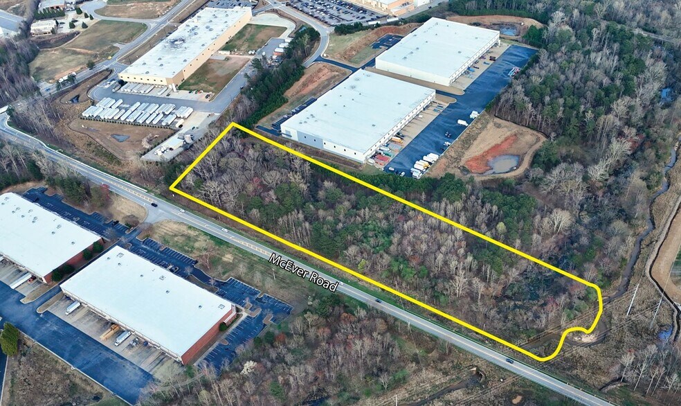 Aloha Way, Oakwood, GA à vendre - Photo principale – Image 1 sur 3