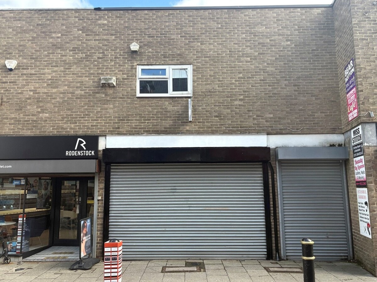 1-11 Newbottle St, Houghton Le Spring, TWR DH4 4AN - Lot 10 -  - Photo intérieure - Image 1 of 6