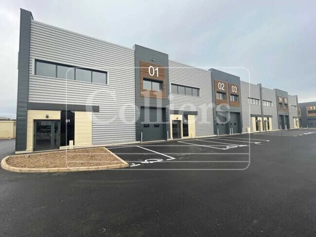 Plus de détails pour Industriel/Logistique à louer