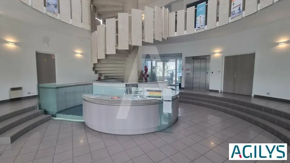 Bureau dans Palaiseau à vendre - Hall d’entrée – Image 2 sur 9