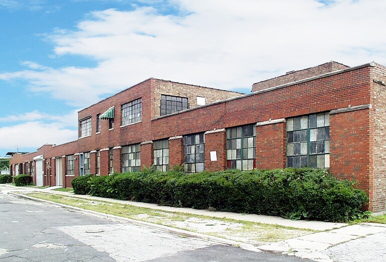 401 N Trumbull Ave, Chicago, IL à louer - Photo principale – Image 1 sur 10