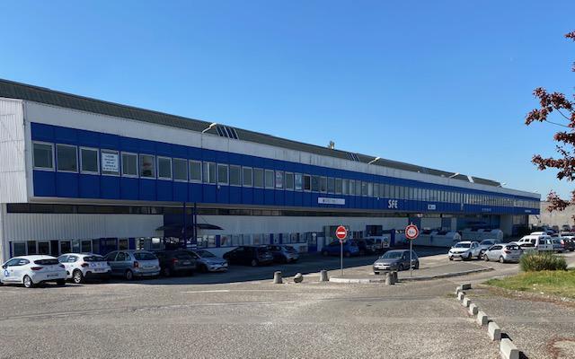 Plus de détails pour 22 Avenue Barthélémy Thimonnier, Caluire-et-Cuire - Local d’activités à vendre