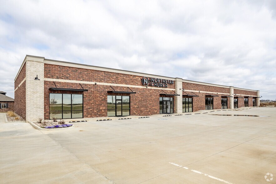 15085 S Elwood Ave, Glenpool, OK à vendre - Photo de l’immeuble – Image 3 sur 7
