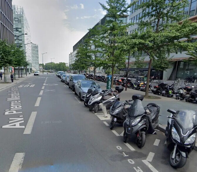 Local commercial dans Paris à louer - Photo de l’immeuble – Image 2 sur 4