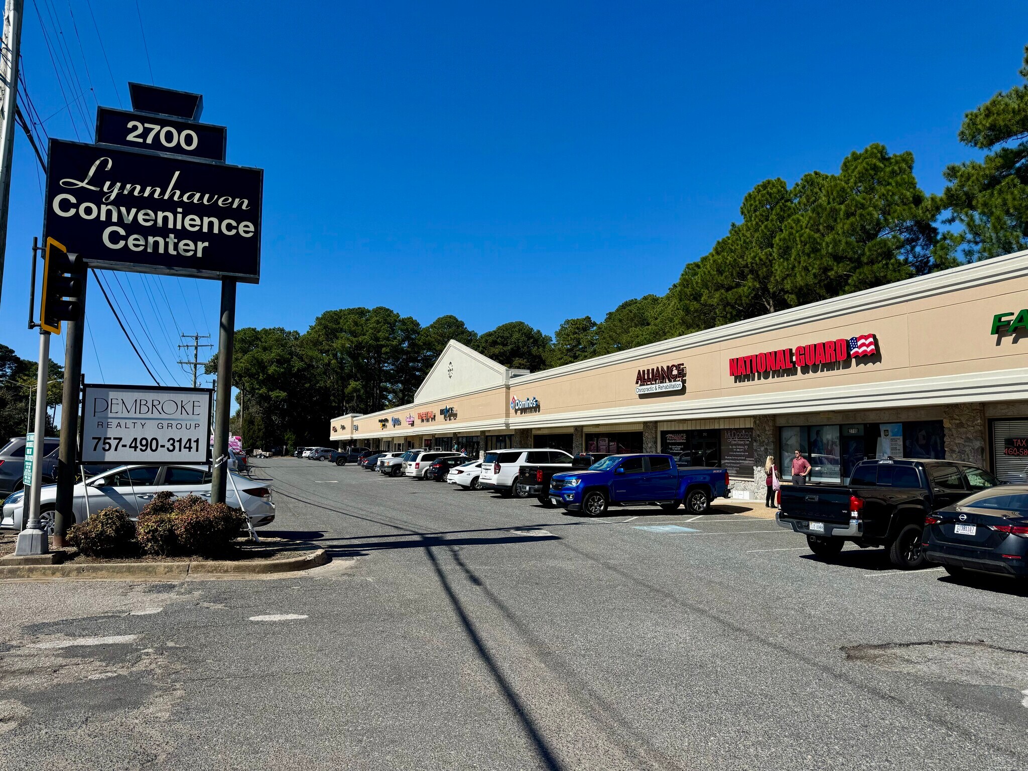 2740-2762 Virginia Beach Blvd, Virginia Beach, VA à louer Photo principale– Image 1 sur 10