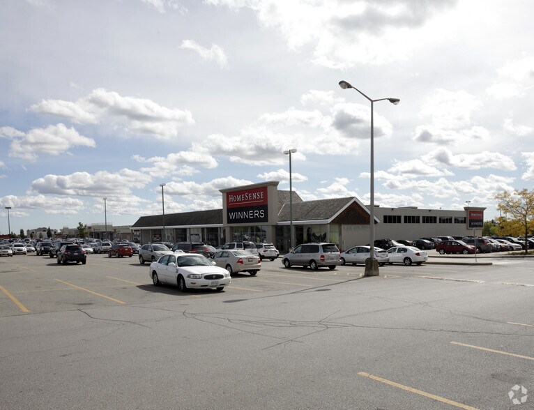236-304 Guelph St, Halton Hills, ON à louer - Photo principale – Image 1 sur 7