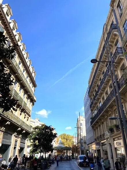Bureau dans Toulouse à louer - Photo de l’immeuble – Image 2 sur 12
