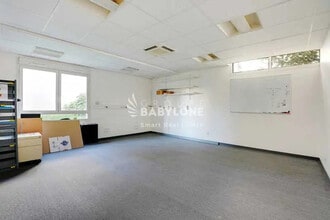 Bureaux/Local commercial dans Montrouge à louer Photo intérieure– Image 2 sur 9