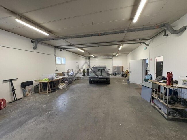 Plus de détails pour Industriel/Logistique à vendre