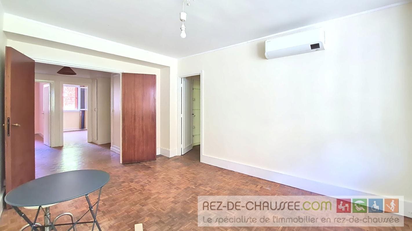 Bureau dans Montreuil à vendre Photo de l’immeuble– Image 1 sur 15