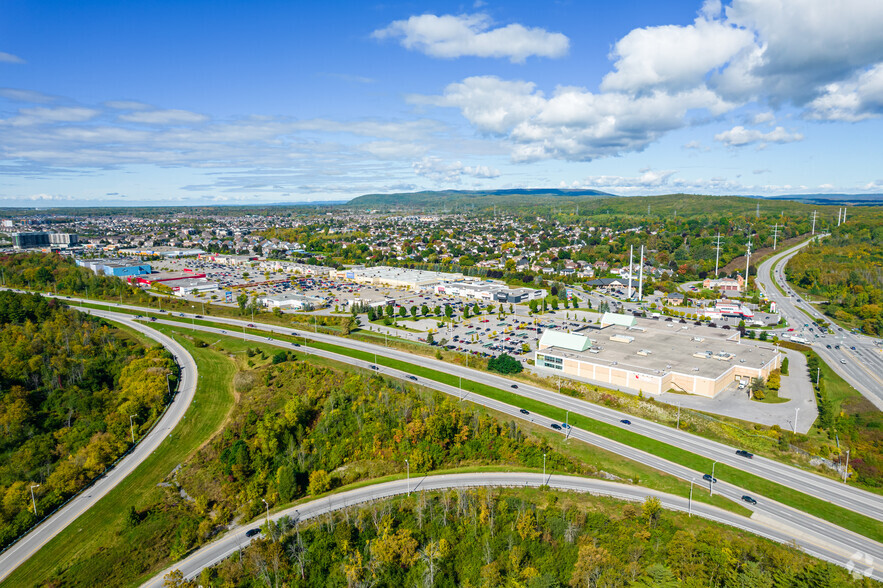 35 Boul du Plateau, Gatineau, QC à louer - Aérien – Image 2 sur 5
