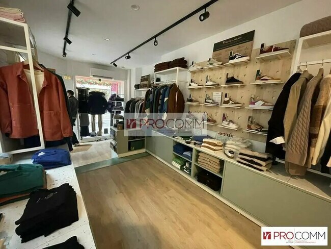 Plus de détails pour Local commercial à louer