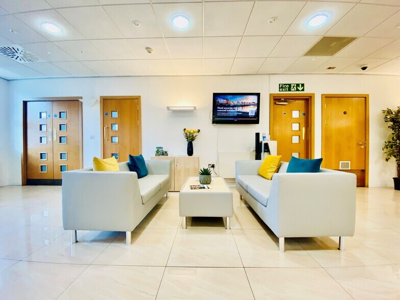 17 High St, Henley-In-Arden à louer - Photo intérieure – Image 2 sur 25