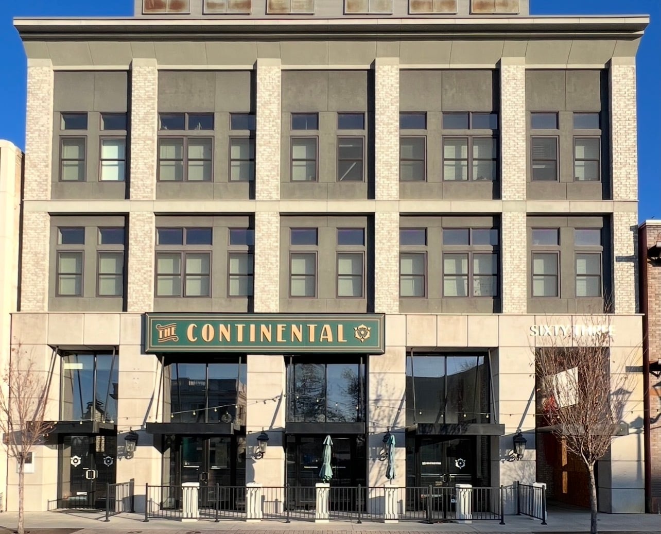 63 E Center St, Provo, UT à louer Photo de l’immeuble– Image 1 sur 23