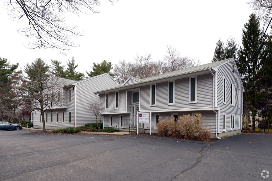 353 W Center St, West Bridgewater, MA à vendre - Photo de l’immeuble – Image 3 sur 6