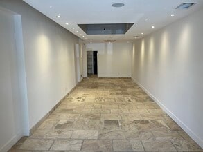 3700 S Dixie Hwy, West Palm Beach, FL à louer Photo de l’immeuble– Image 2 sur 4