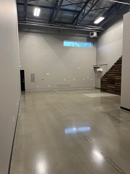 2225 N Molter Rd, Liberty Lake, WA à louer - Photo de l’immeuble – Image 2 sur 11