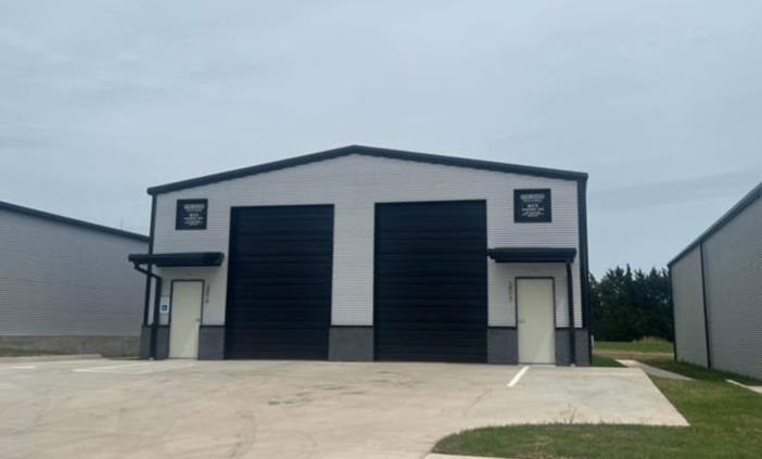 Thomas Industrial Park portefeuille de 4 biens à vendre sur LoopNet.fr - Photo principale – Image 2 sur 4