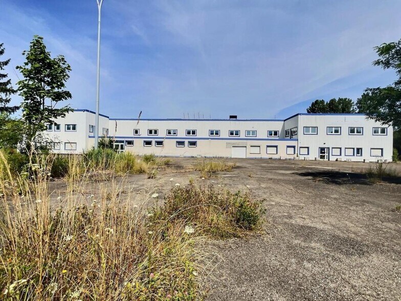Industriel/Logistique dans Betting à vendre - Photo de l’immeuble – Image 2 sur 23